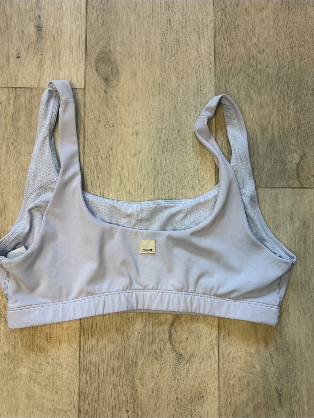 Vuori Women’s Bundle Size Large - Picture 6 of 9